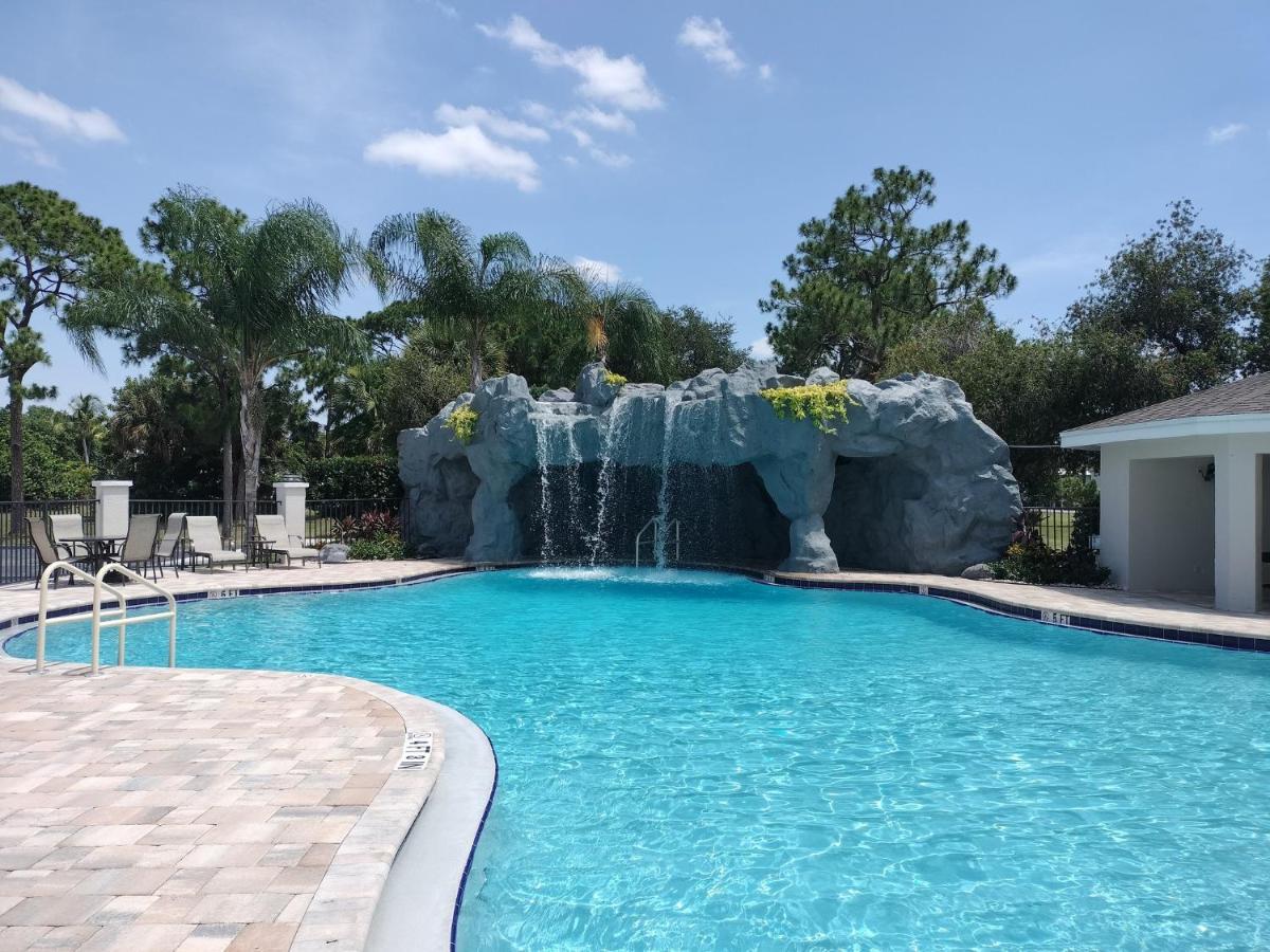 Holiday Inn Port St. Lucie By Ihg Exterior photo